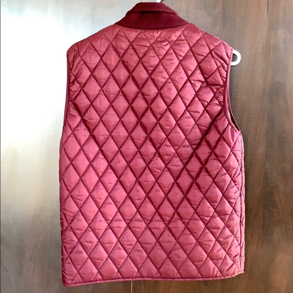 Sleveless puffer vest - Picture 4 of 5